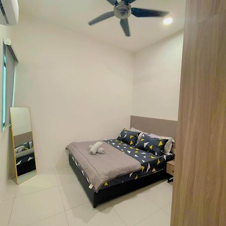 Hidden Plan Homestay Kepala Batas  Luaran gambar